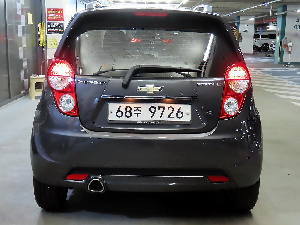 Chevrolet Spark - Vista 5