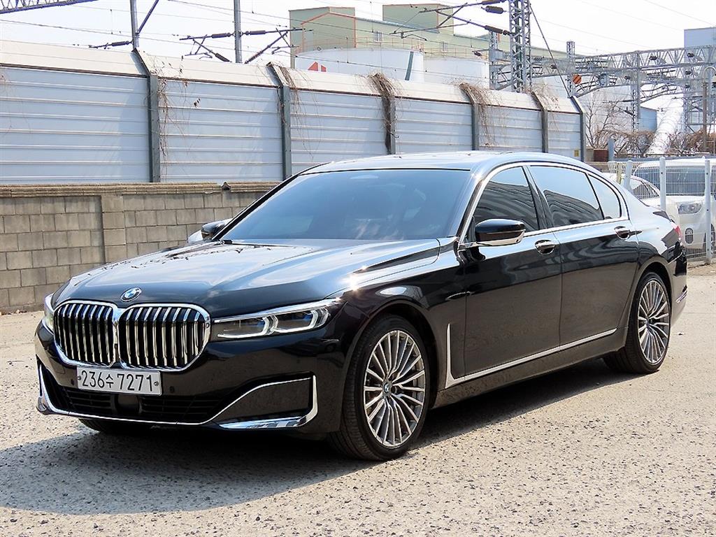 BMW 7 Series - Vista 2