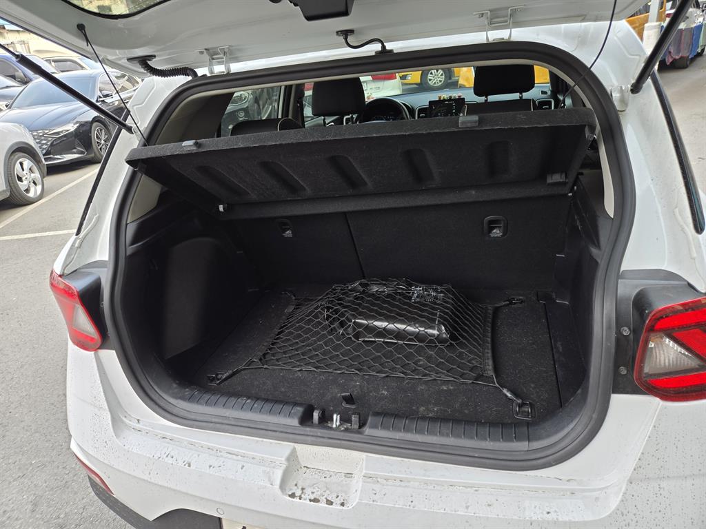 HYUNDAI Venue - Vista 5