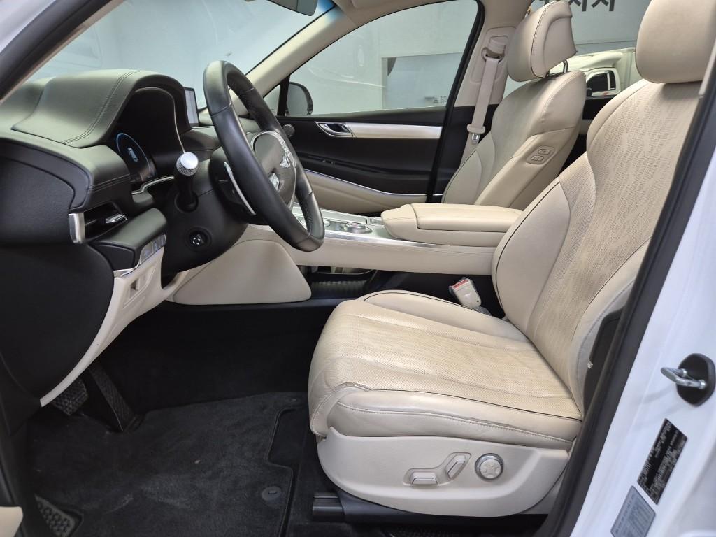 Genesis GV80 - Vista 11