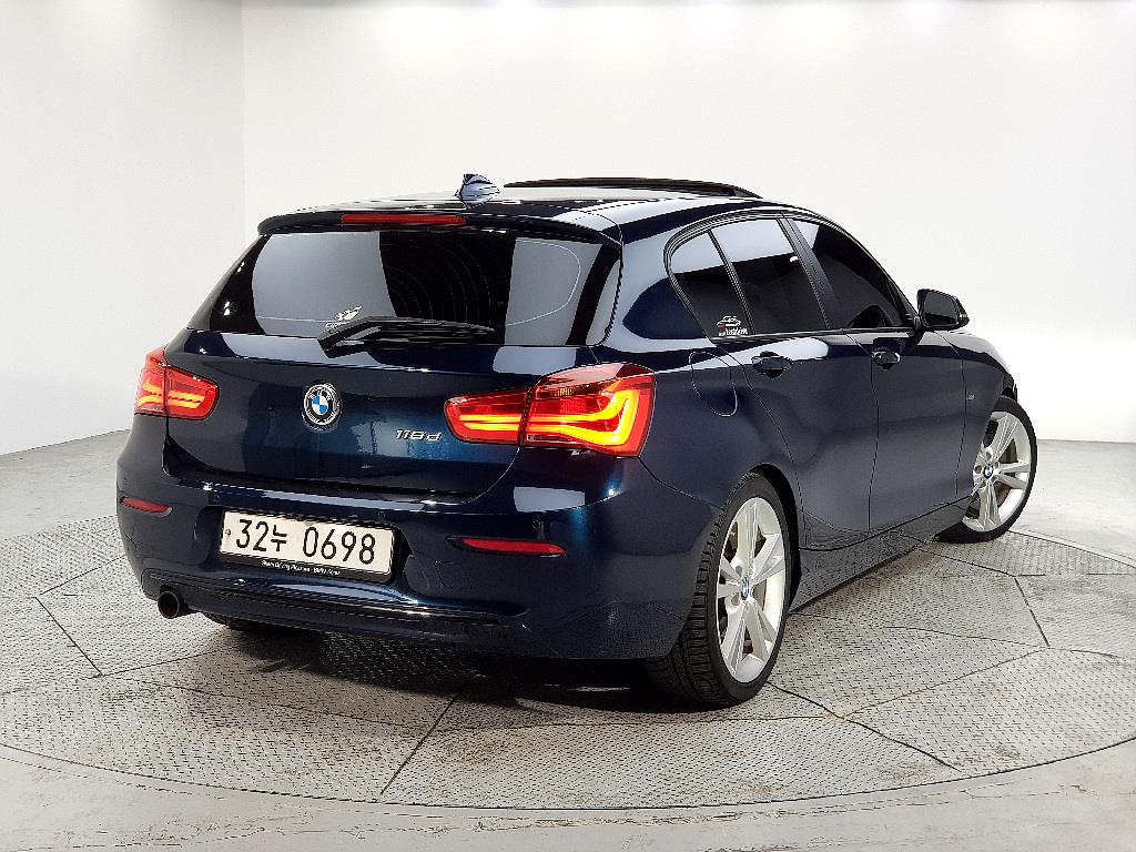 BMW 1 series - Vista 4