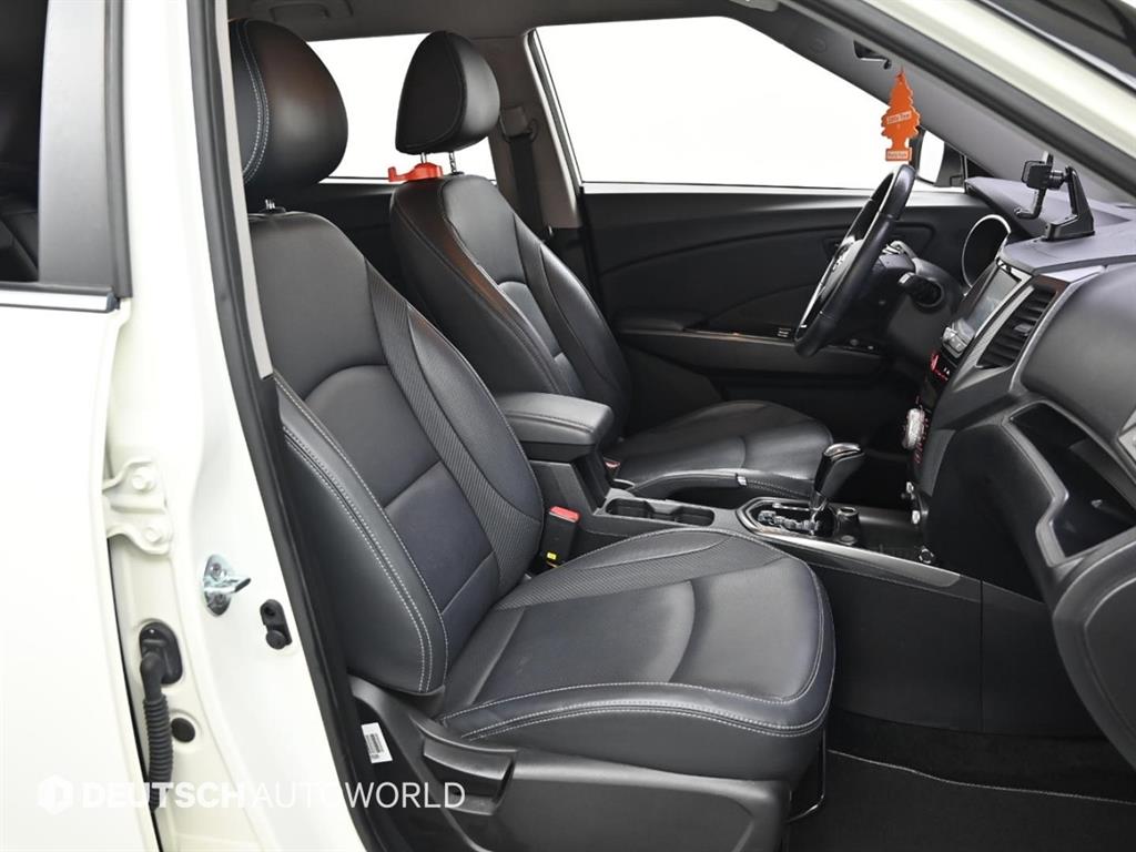 Ssangyong Tivoli - Vista 10