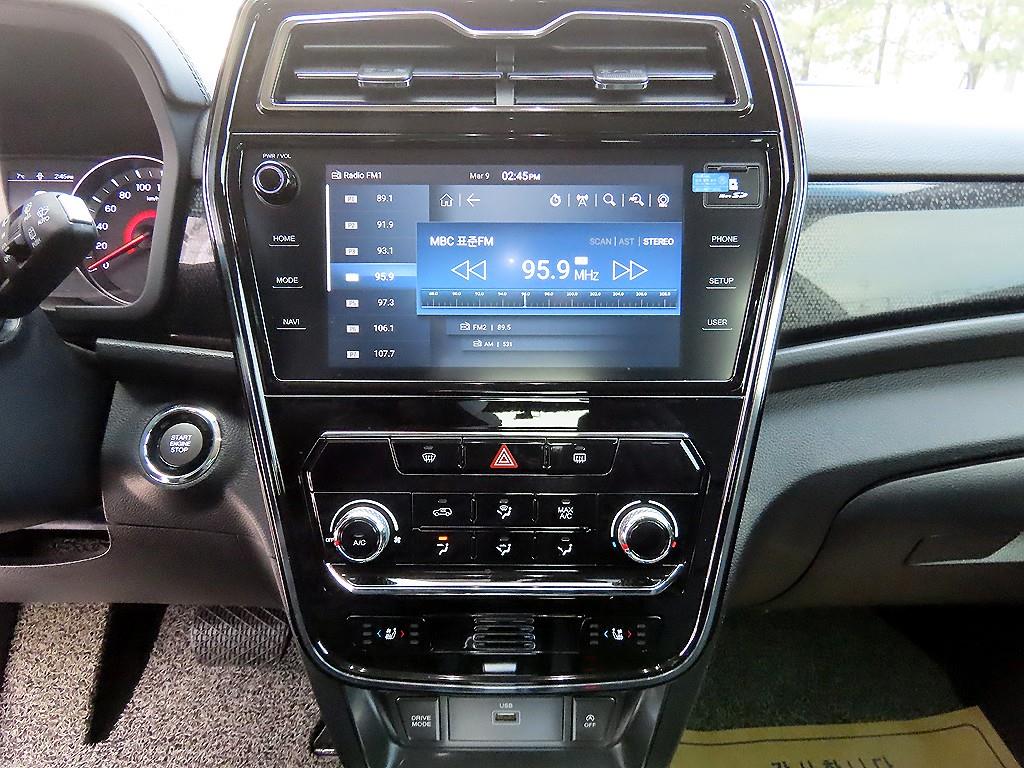 Ssangyong Tivoli 2020 Blanco - Importación desde Corea - HF Imports Iquique - Foto 14