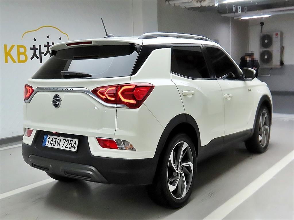 Ssangyong Korando - Vista 4