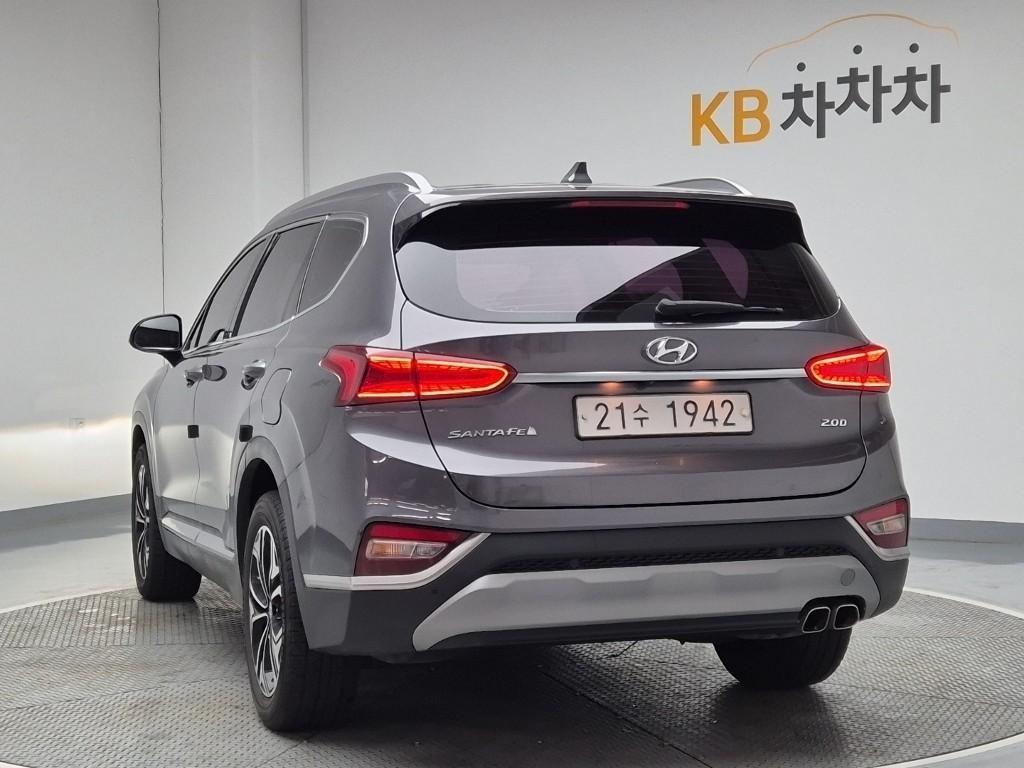 HYUNDAI Santa Fe - Vista 2