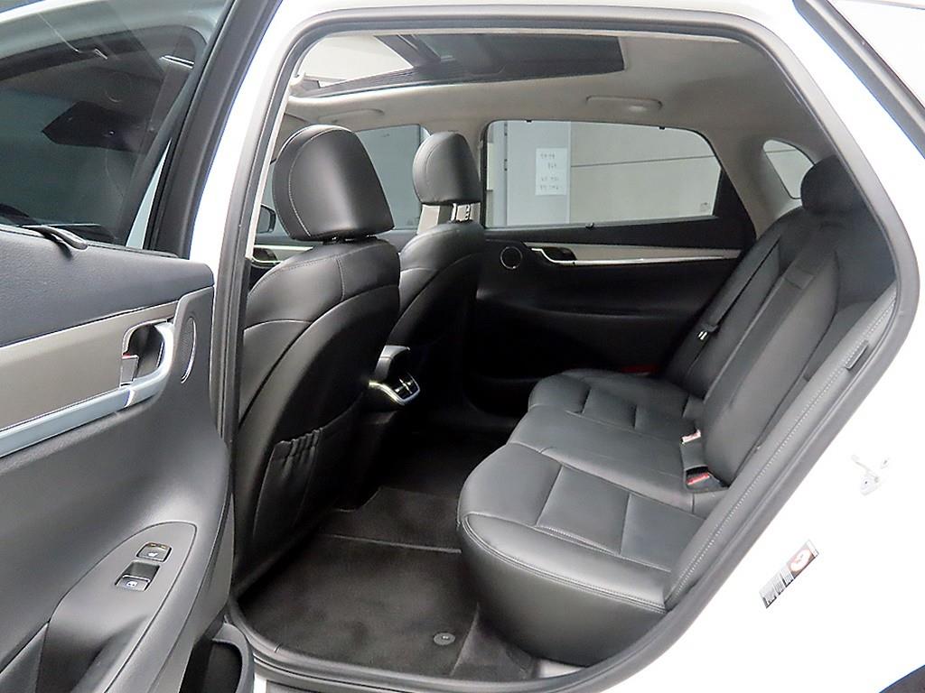 HYUNDAI Grandeur - Vista 6