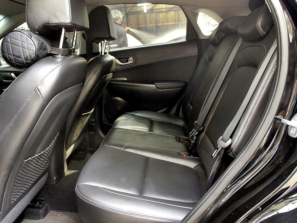 HYUNDAI Kona - Vista 11