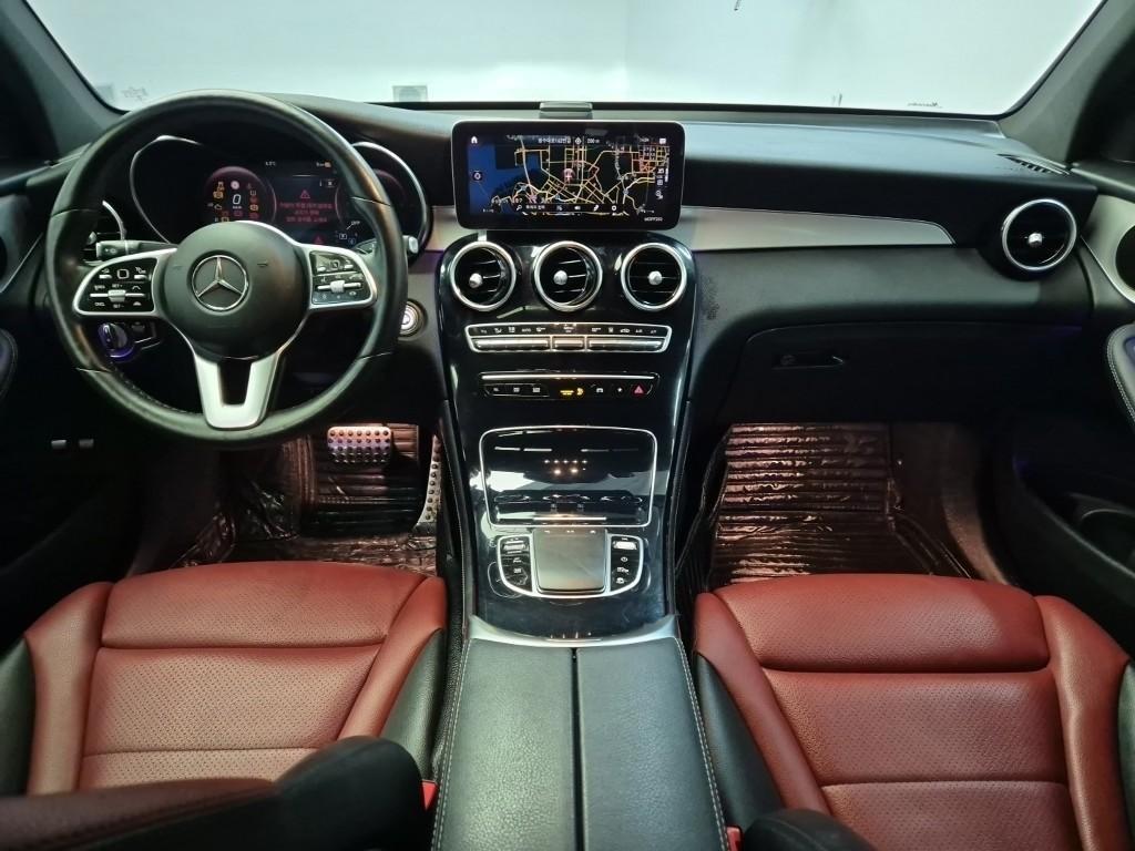 Mercedes Benz GLC Class - Vista 7