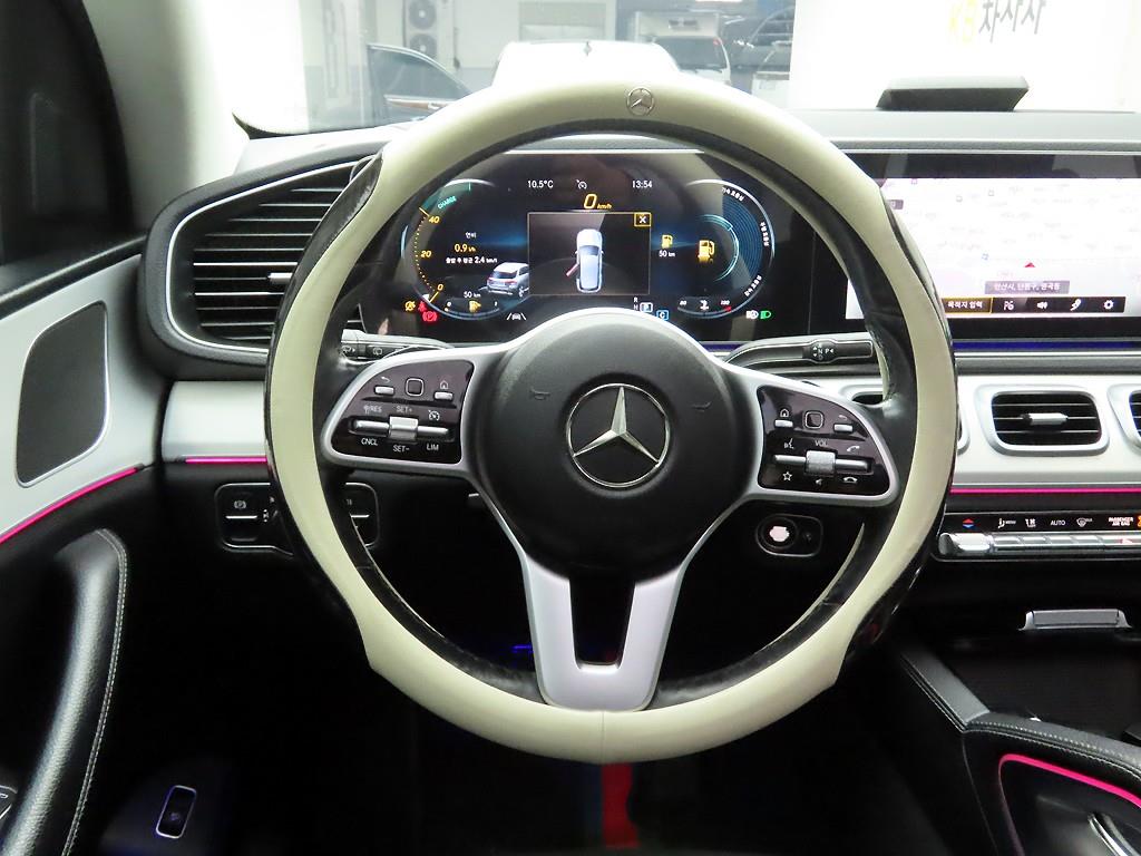 Mercedes Benz GLE Class - Vista 7