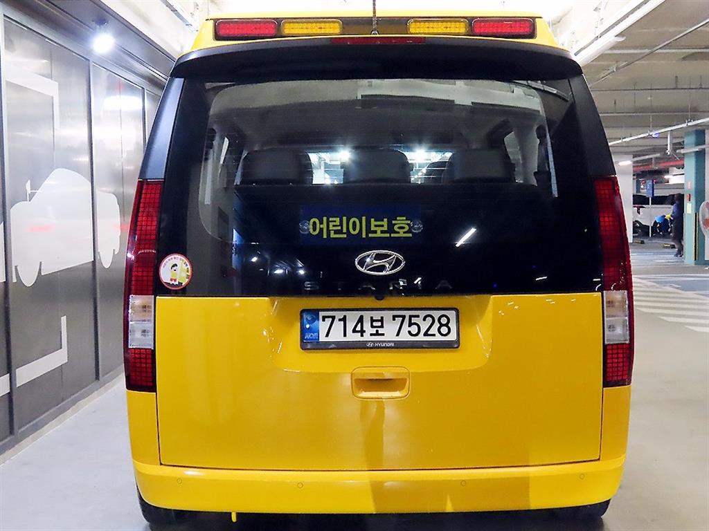 HYUNDAI Staria - Vista 5