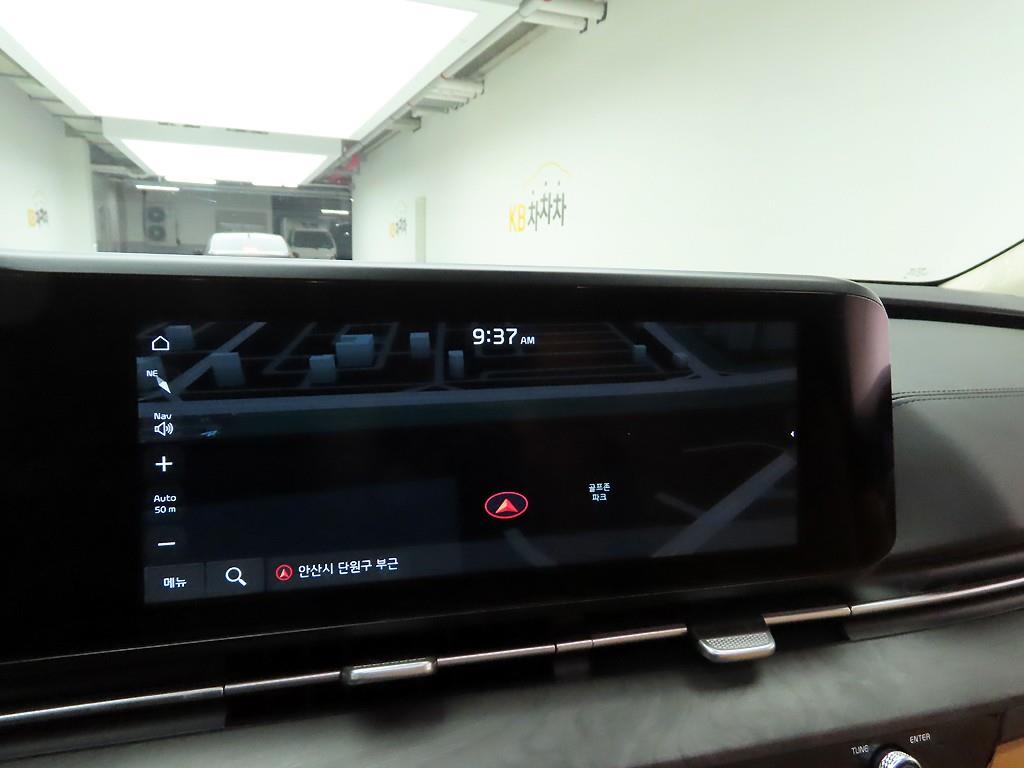 KIA Carnival - Vista 8