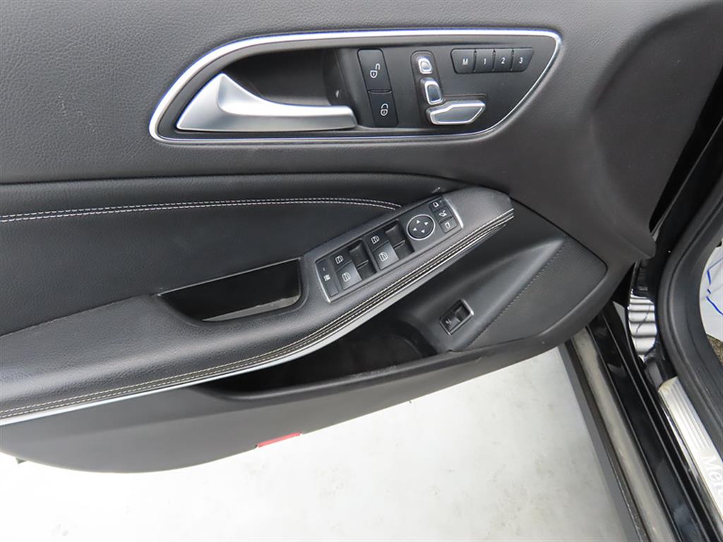 Mercedes Benz GLA Class 2019 Negro - Importación desde Corea - HF Imports Iquique - Foto 13