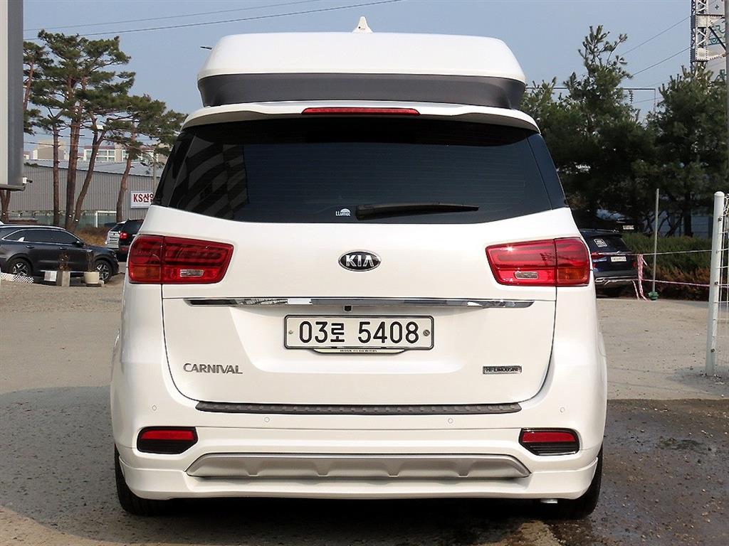 KIA Carnival - Vista 4