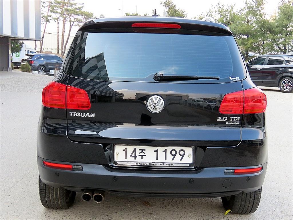 Volkswagen Tiguan - Vista 4