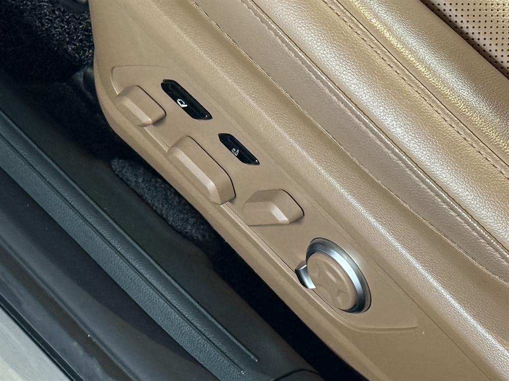 HYUNDAI Grandeur - Vista 9