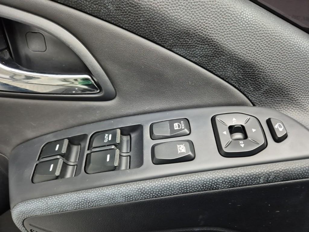 HYUNDAI Tucson 2012 Blanco - Importación desde Corea - HF Imports Iquique - Foto 17