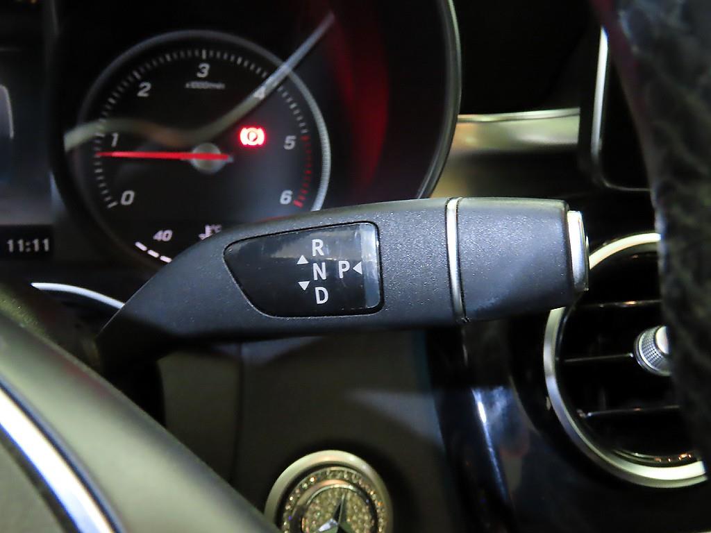 Mercedes Benz C Class - Vista 12