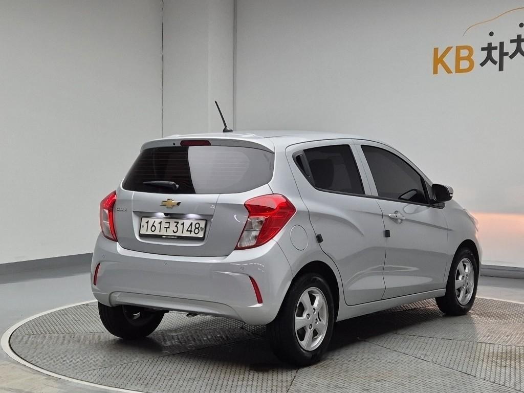 Chevrolet Spark - Vista 4