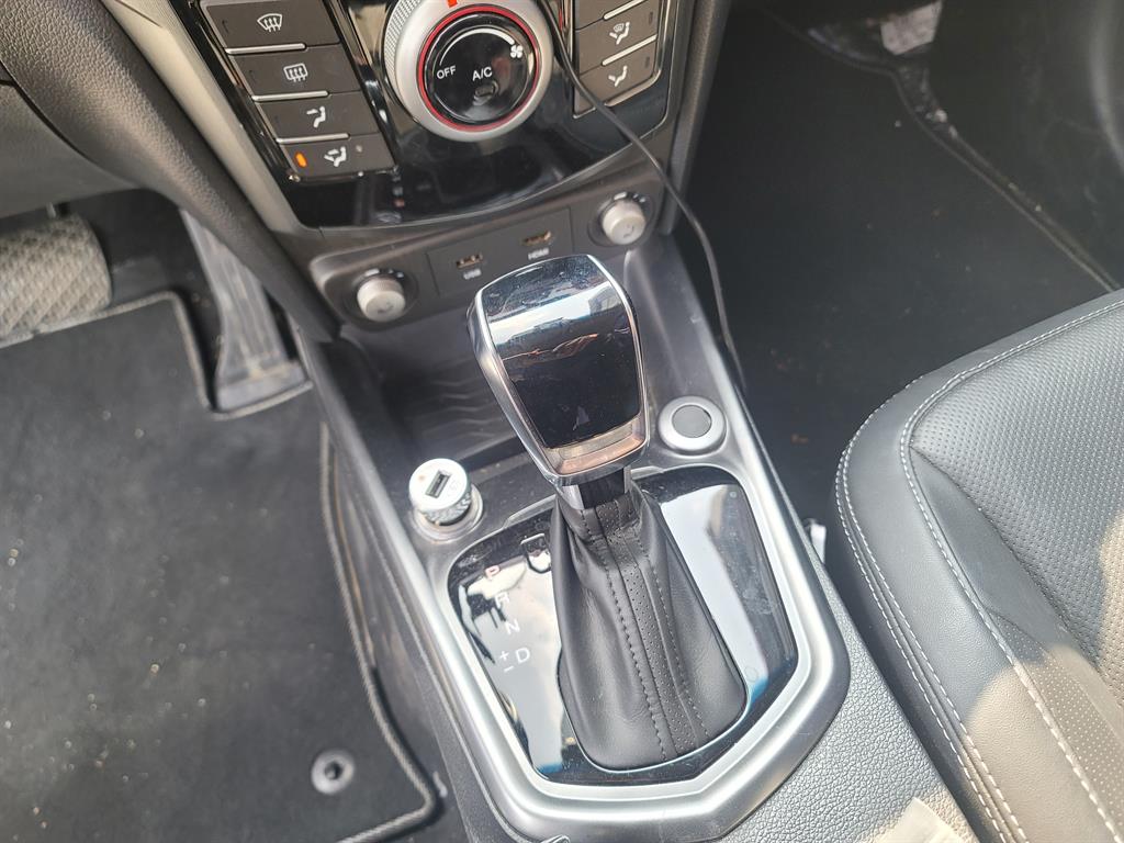 Ssangyong Tivoli 2019 Blanco - Importación desde Corea - HF Imports Iquique - Foto 13