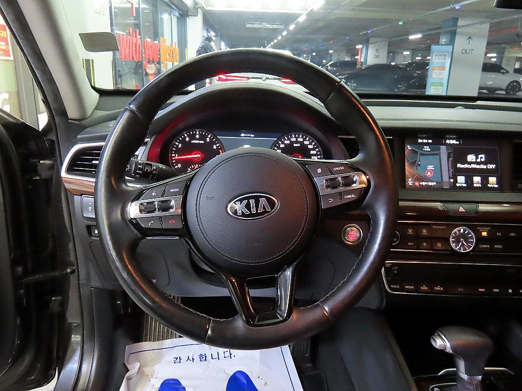 KIA K7 - Vista 8