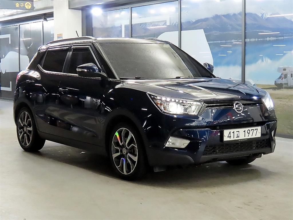 Ssangyong Tivoli 2015 Azul - Importación desde Corea - HF Imports Iquique - Foto 1