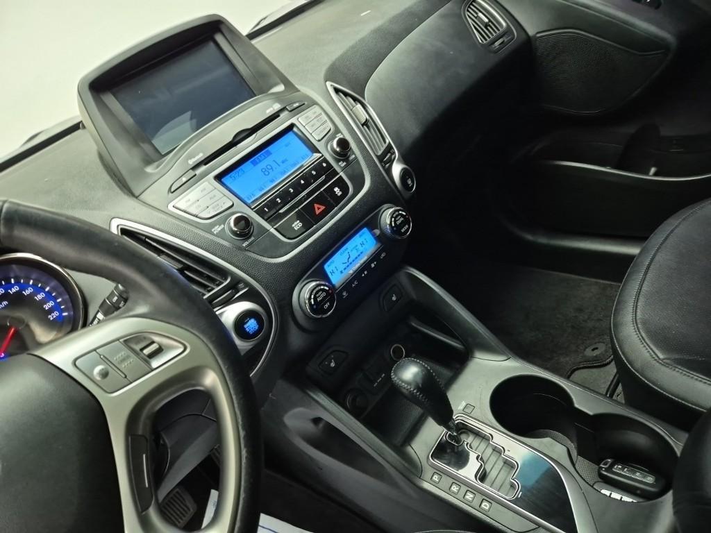 HYUNDAI Tucson - Vista 10