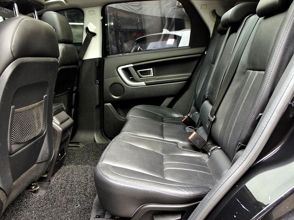 Land Rover Discovery Sports - Vista 11