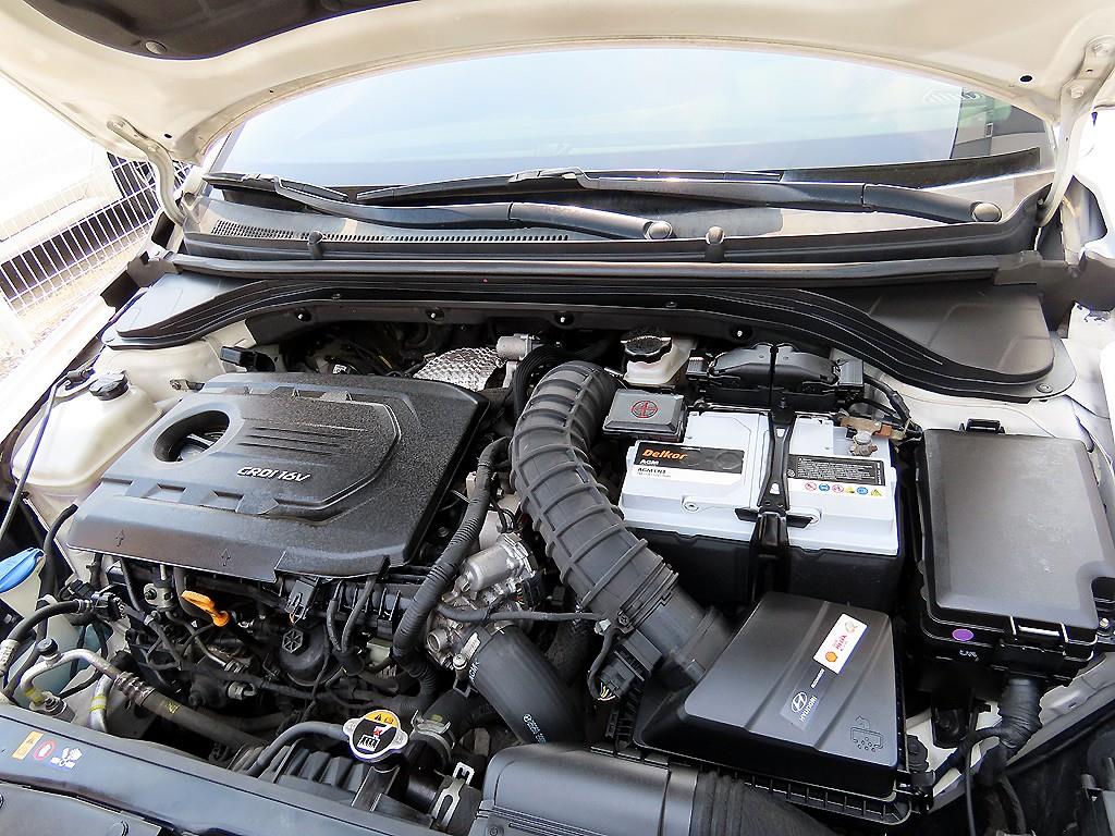 HYUNDAI Avante 2016 Blanco - Importación desde Corea - HF Imports Iquique - Foto 19