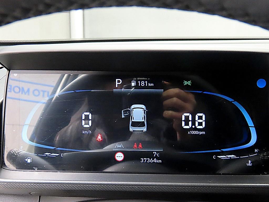 HYUNDAI Casper - Vista 8