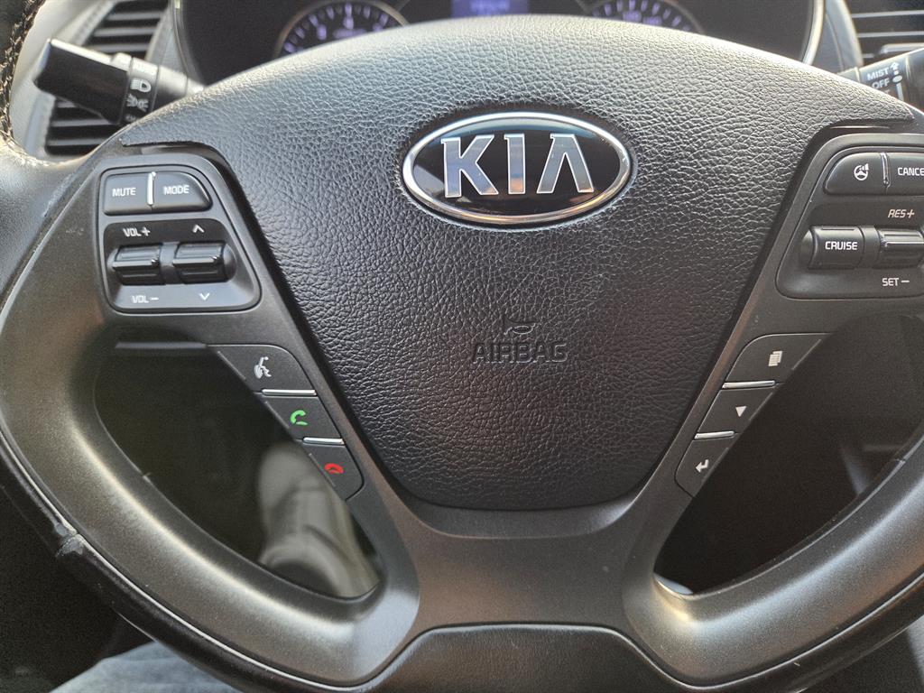 KIA K3 - Vista 8