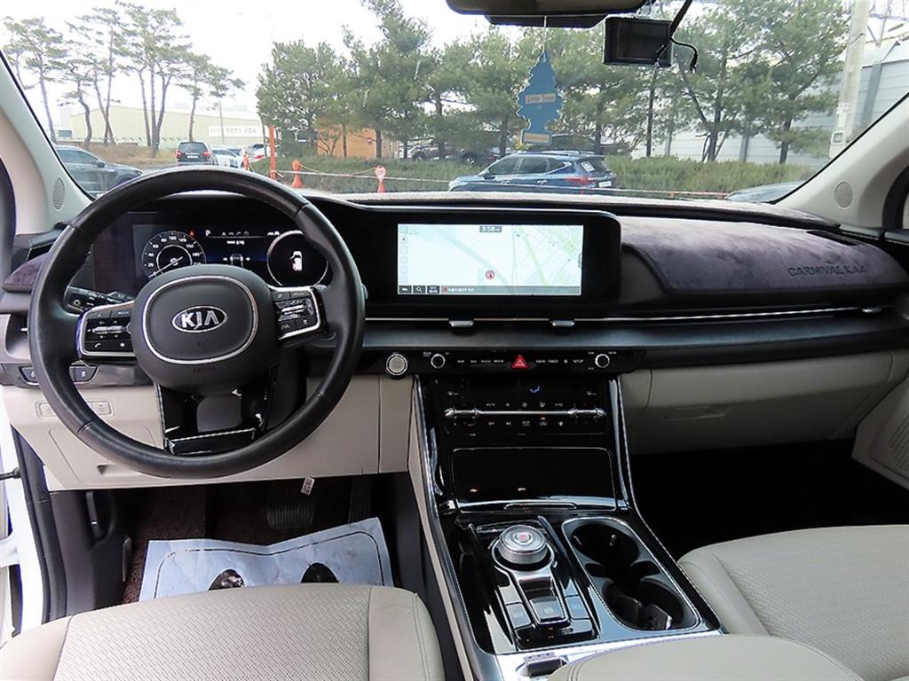 KIA Carnival - Vista 7