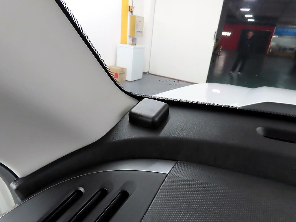 HYUNDAI Casper - Vista 12