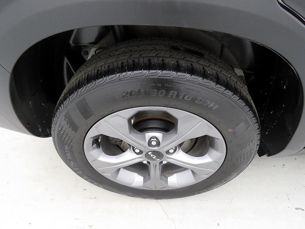 KIA Seltos 2022 Blanco - Importación desde Corea - HF Imports Iquique - Foto 20