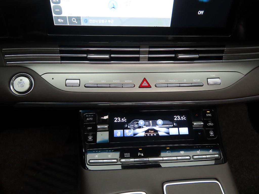 HYUNDAI Grandeur - Vista 9