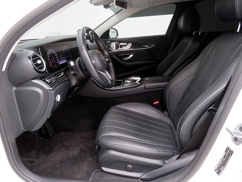 Mercedes Benz E class - Vista 6