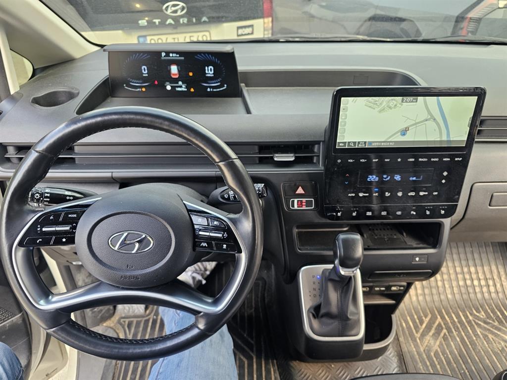 HYUNDAI Staria - Vista 7