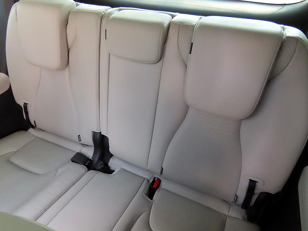 KIA Carnival - Vista 7