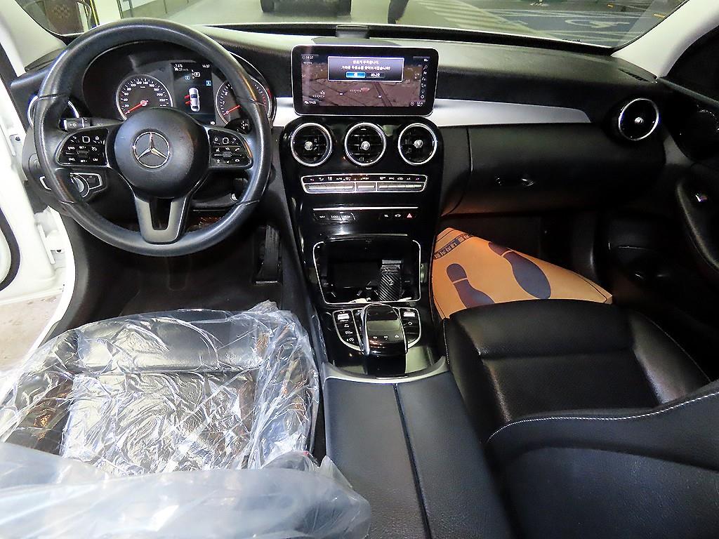 Mercedes Benz C Class - Vista 10