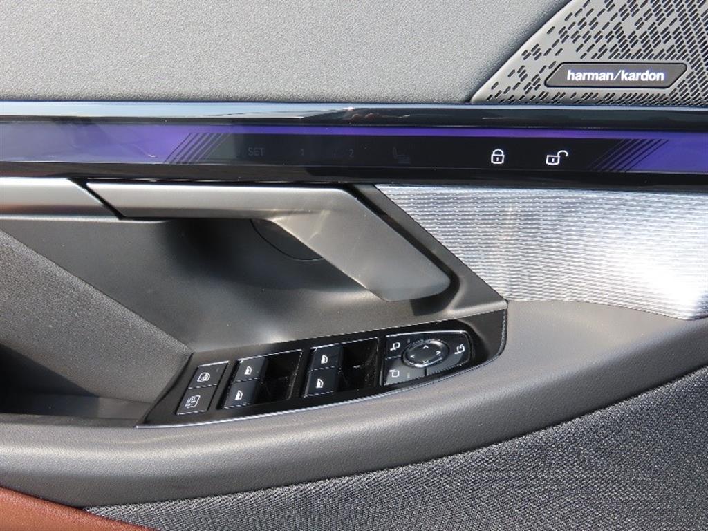 BMW 5 Series 2025 - Importación desde Corea - HF Imports Iquique - Foto 12