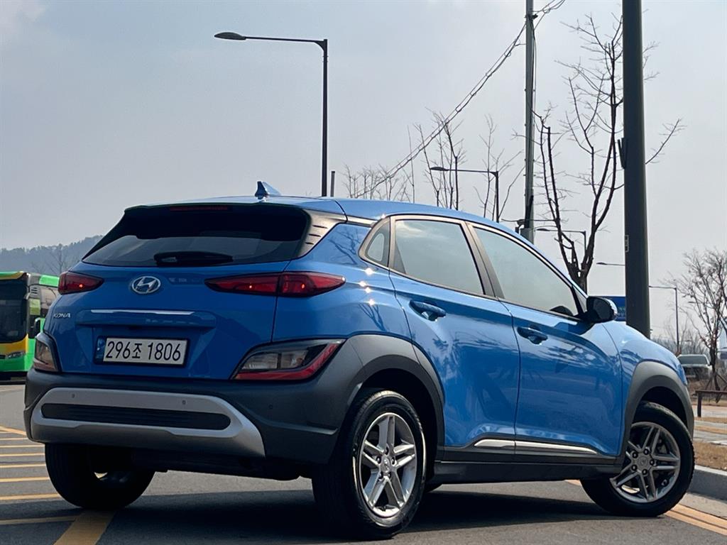 HYUNDAI Kona - Vista 2