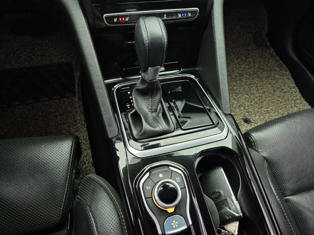 SAMSUNG SM6 - Vista 8