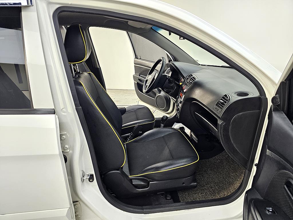 KIA Morning - Vista 11