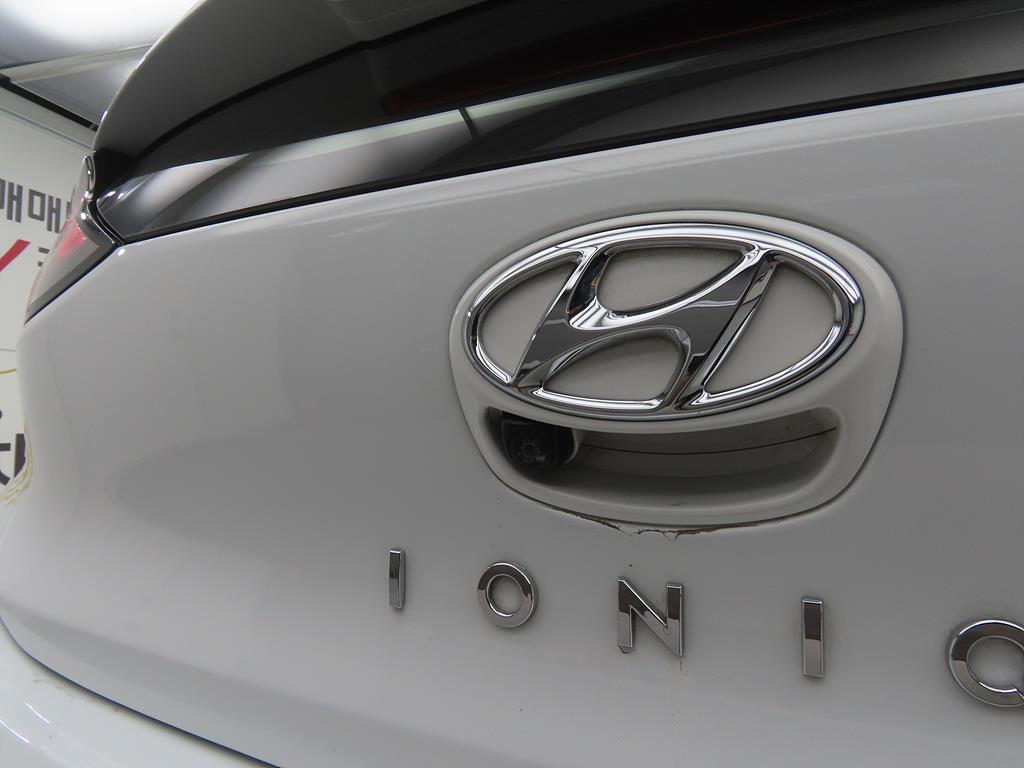 HYUNDAI Ioniq 2020 Blanco - Importación desde Corea - HF Imports Iquique - Foto 16