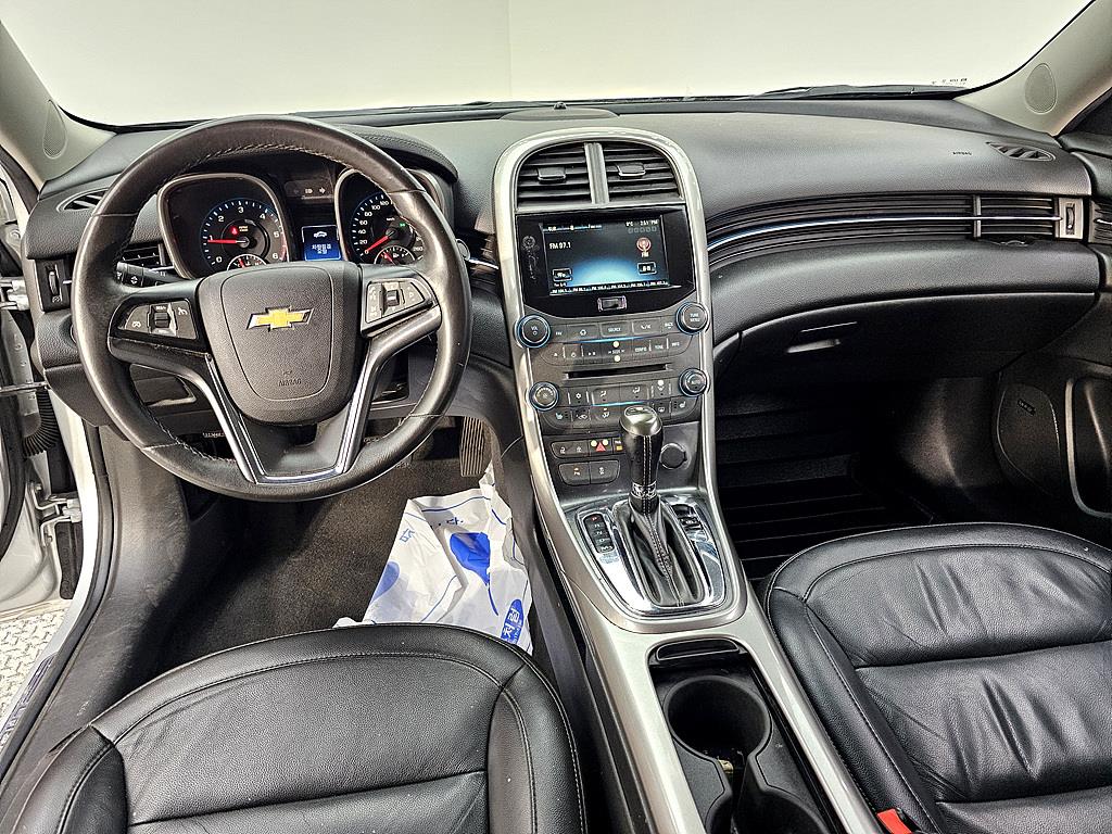 Chevrolet Malibu - Vista 5