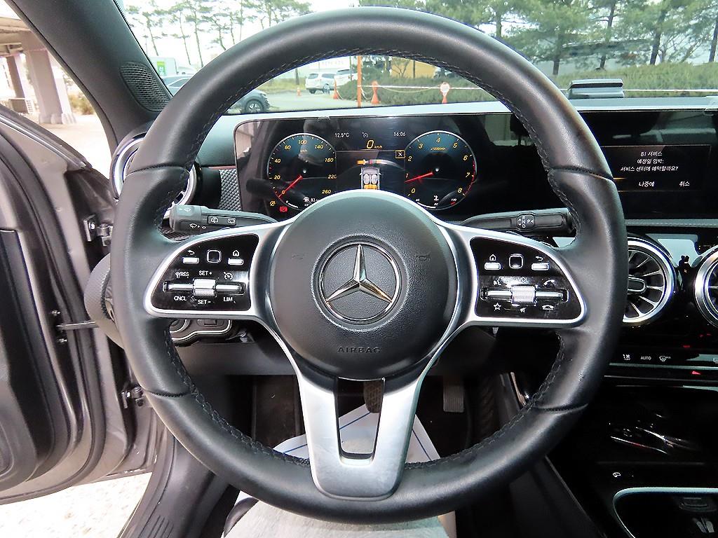 Mercedes Benz A Class - Vista 8