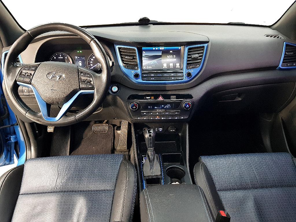 HYUNDAI Tucson - Vista 5
