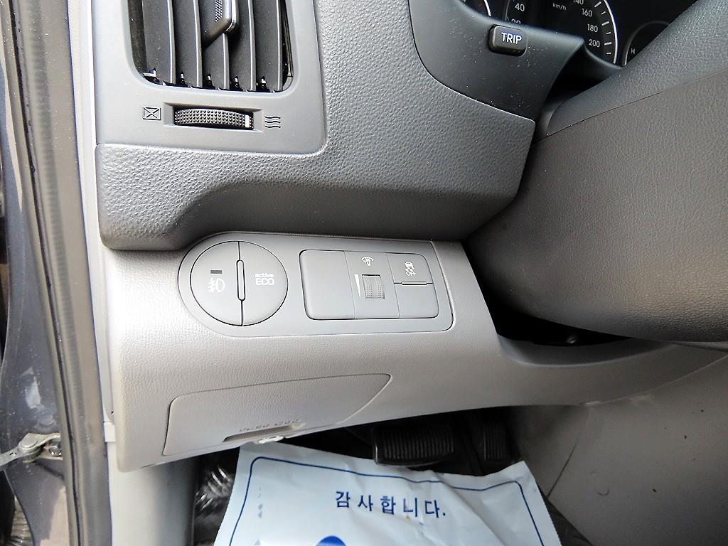 HYUNDAI Starex - Vista 12