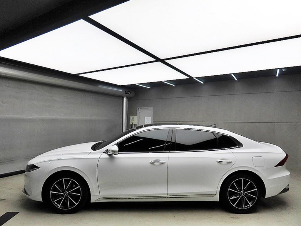 HYUNDAI Grandeur - Vista 4