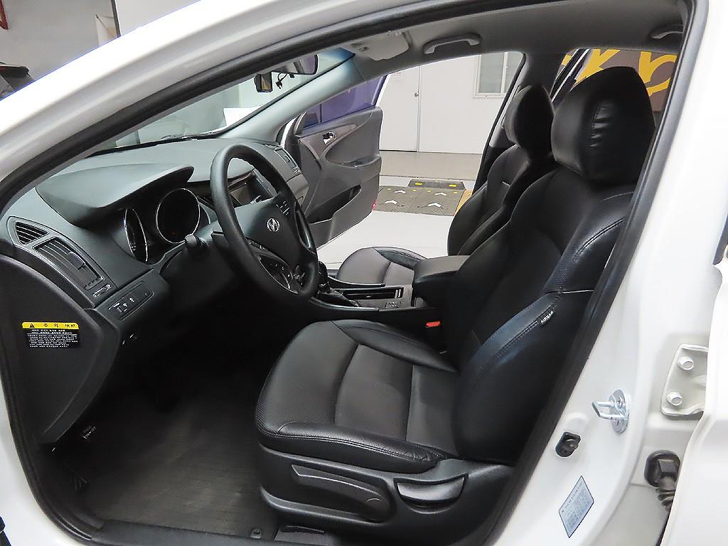 HYUNDAI Sonata 2014 Blanco - Importación desde Corea - HF Imports Iquique - Foto 11