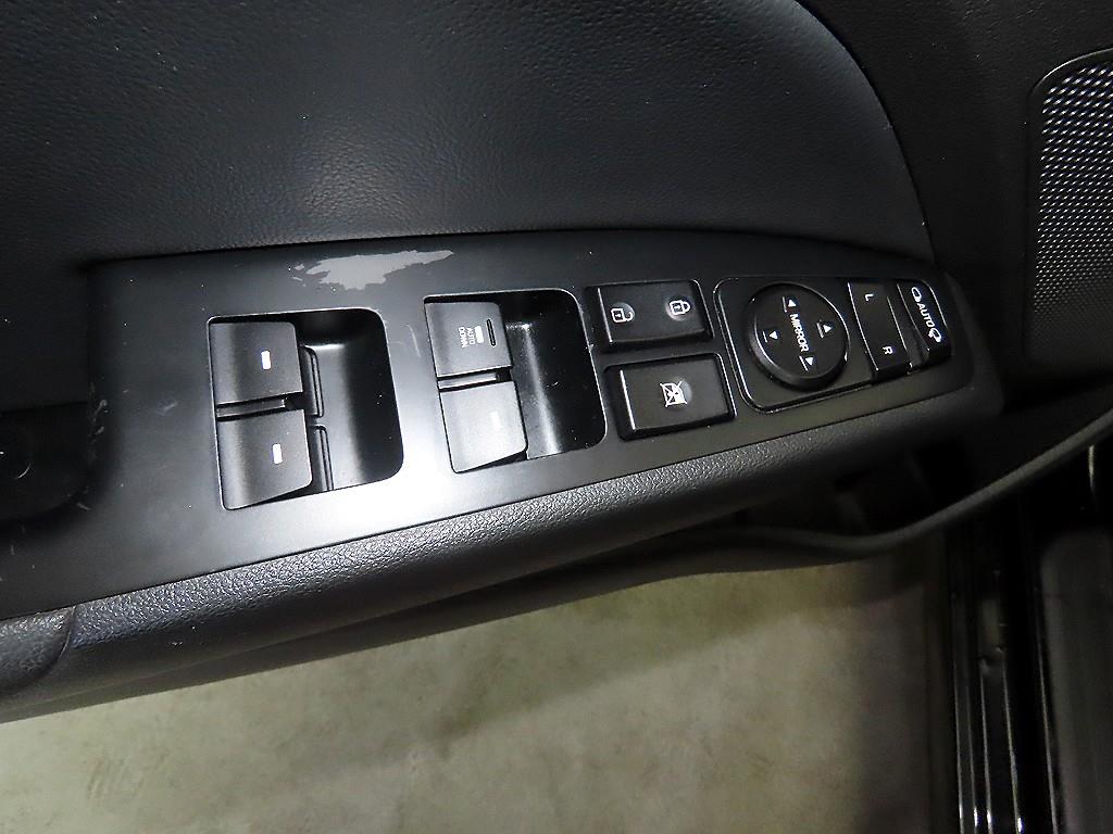 HYUNDAI Avante 2016 Negro - Importación desde Corea - HF Imports Iquique - Foto 13